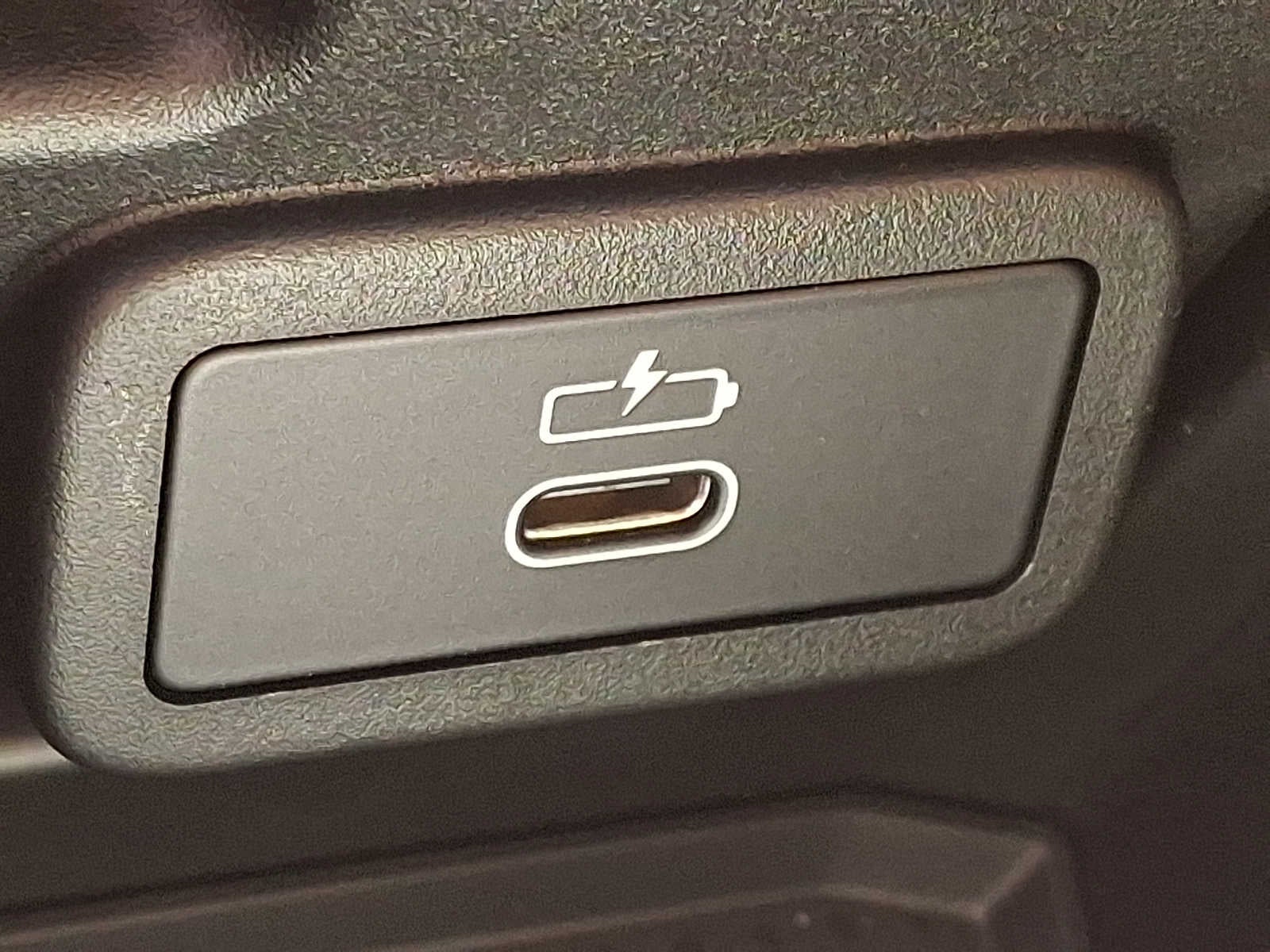 2025 BMW 3 Series 330i xDrive Sedan