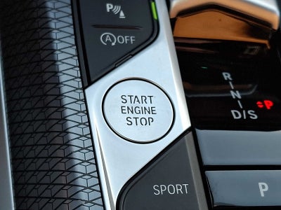 2025 BMW 3 Series 330i xDrive Sedan