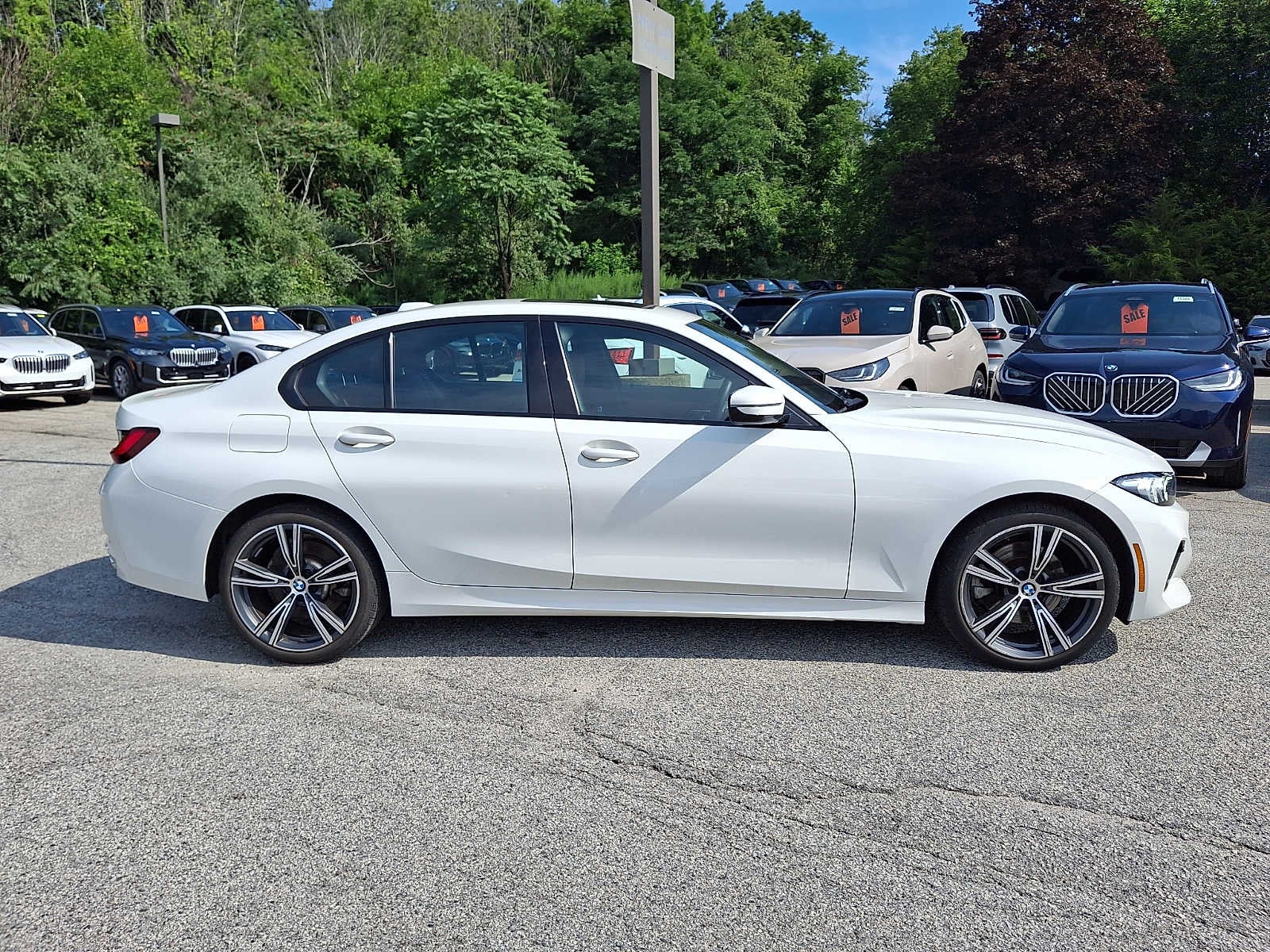 2023 BMW 3 Series 330i xDrive Sedan