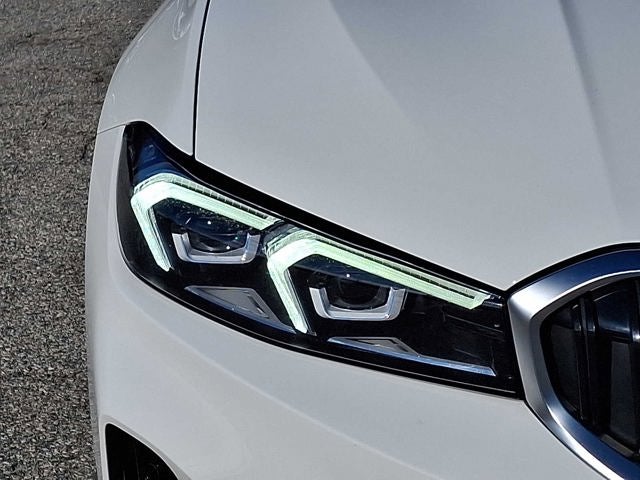 2023 BMW 3 Series 330i xDrive Sedan