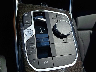 2023 BMW 3 Series 330i xDrive Sedan
