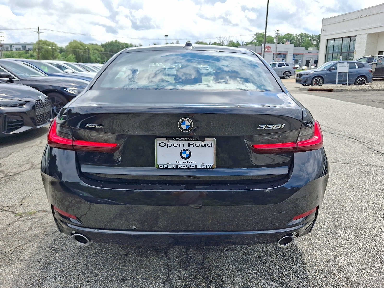 2024 BMW 3 Series 330i xDrive Sedan