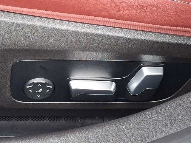 2023 BMW 3 Series 330i xDrive Sedan