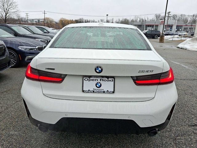 2023 BMW 3 Series 330i xDrive Sedan