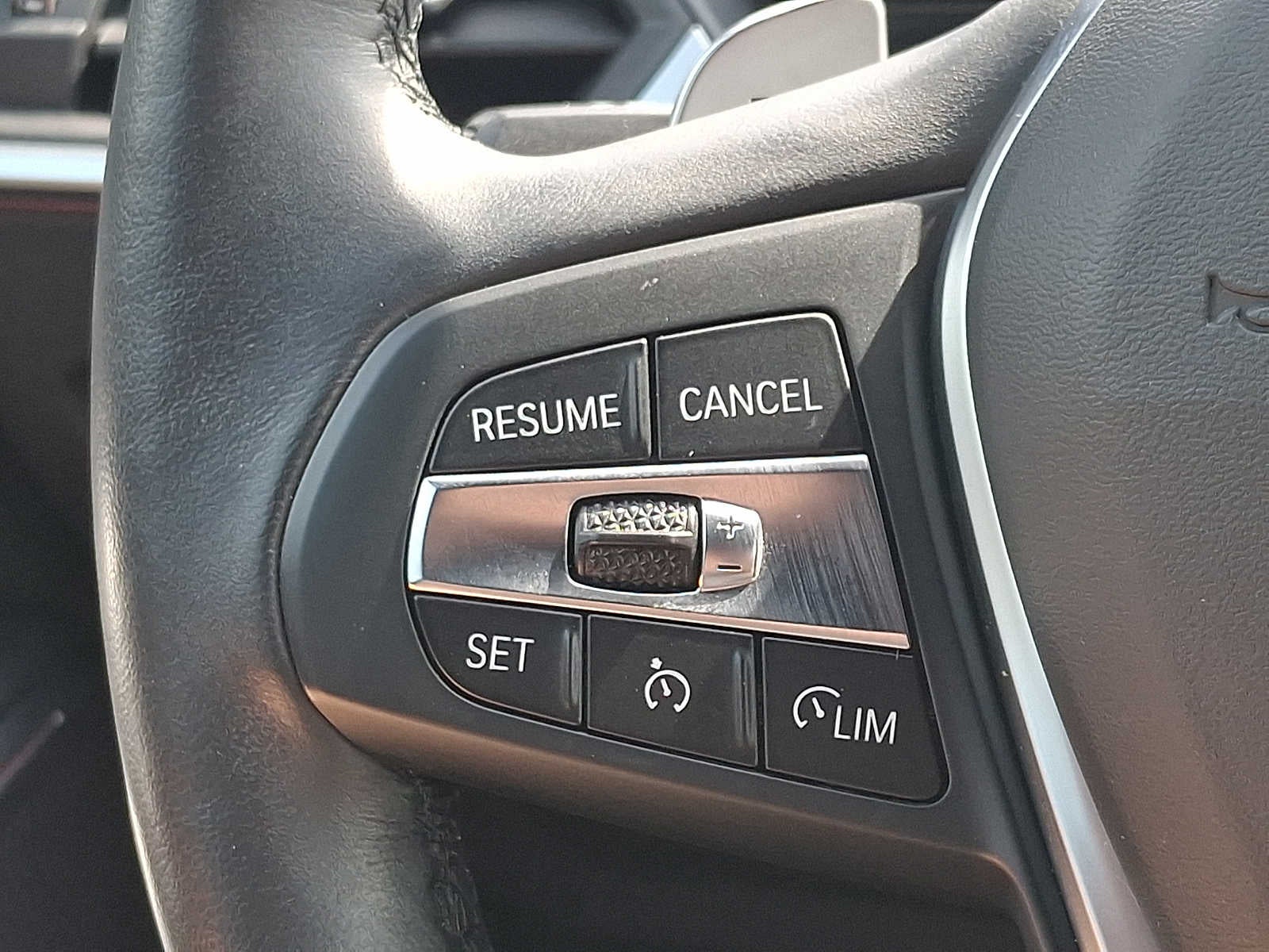 2023 BMW 3 Series 330i xDrive Sedan