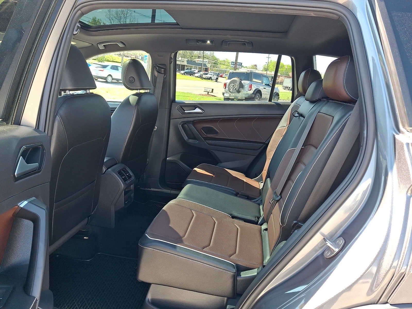 2022 Volkswagen Tiguan 2.0T SEL R-Line 4MOTION