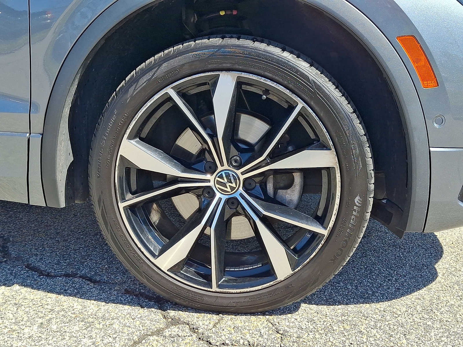 2022 Volkswagen Tiguan 2.0T SEL R-Line 4MOTION