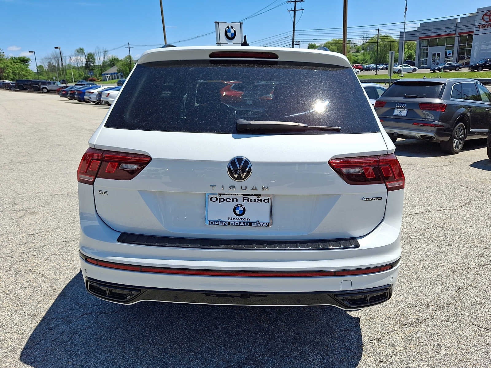 2023 Volkswagen Tiguan 2.0T SE R-Line Black 4MOTION