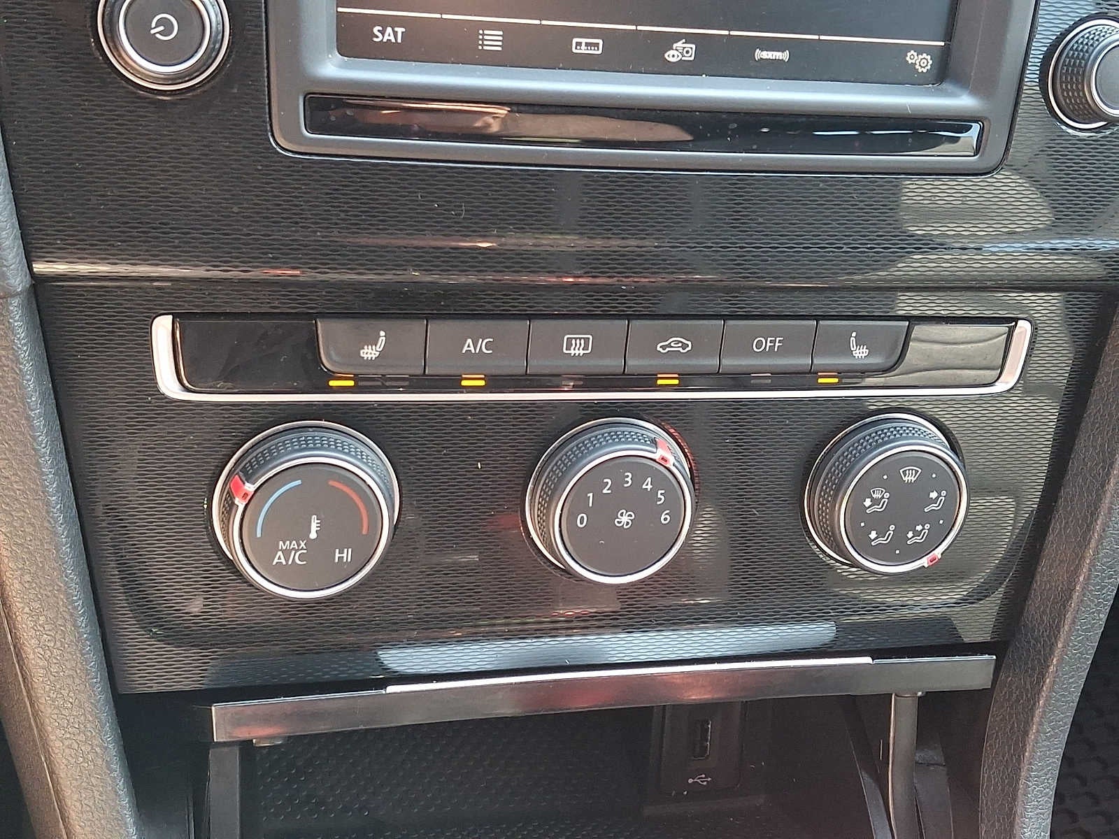 2017 Volkswagen Golf GTI 2.0T 4-Door SE Manual