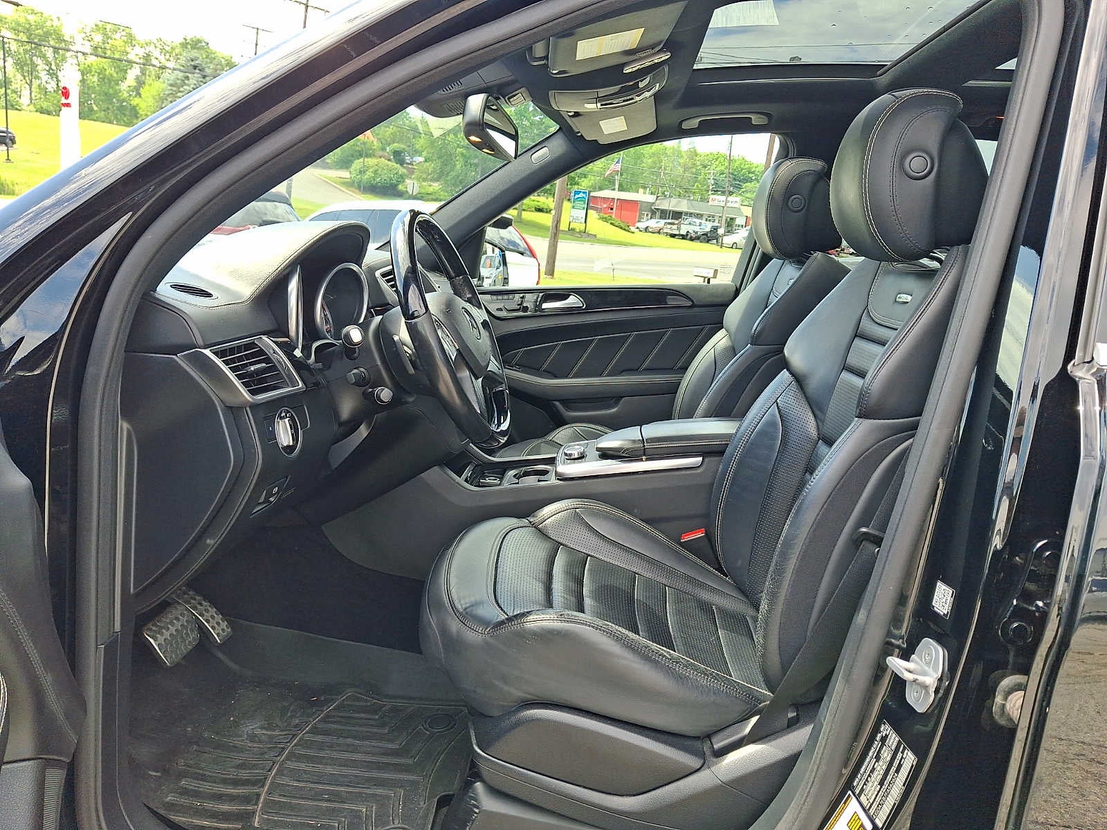 2015 Mercedes-Benz M-Class 4MATIC® 4dr ML 63 AMG®