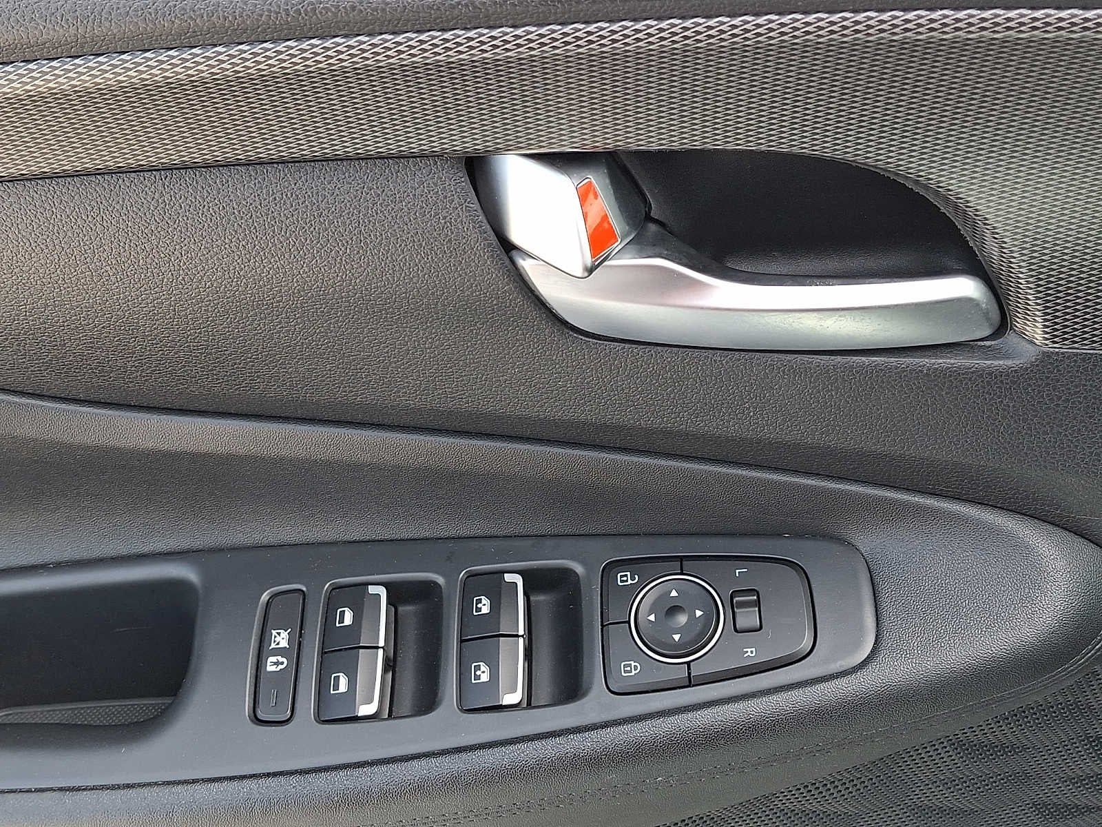 2020 Hyundai Santa Fe SEL 2.4L Auto AWD