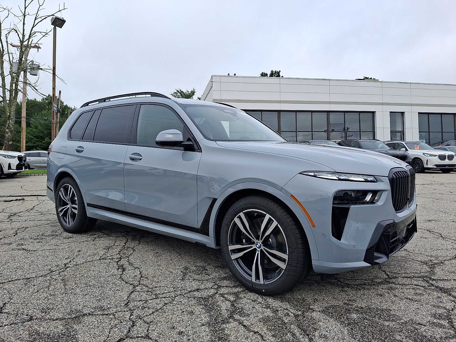 2027 BMW X7 xDrive40i Sports Activity Vehicle