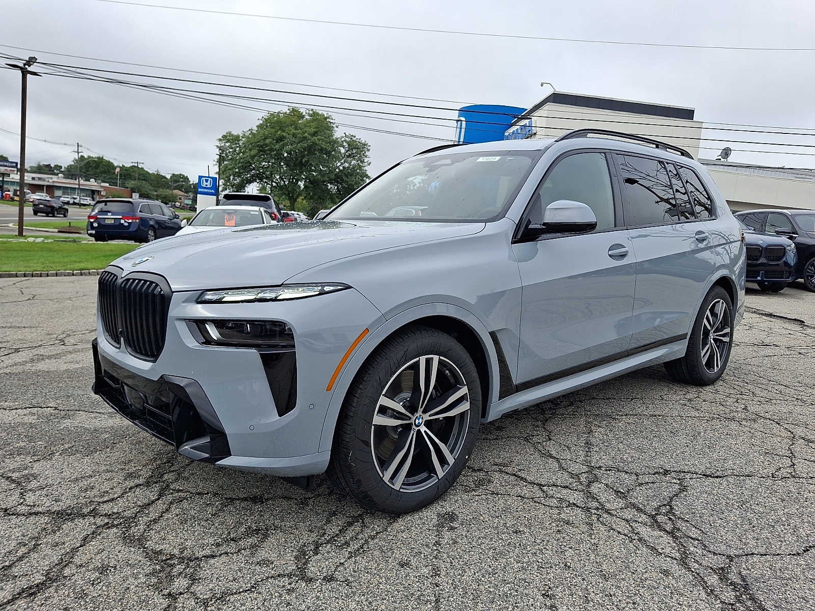 2027 BMW X7 xDrive40i Sports Activity Vehicle