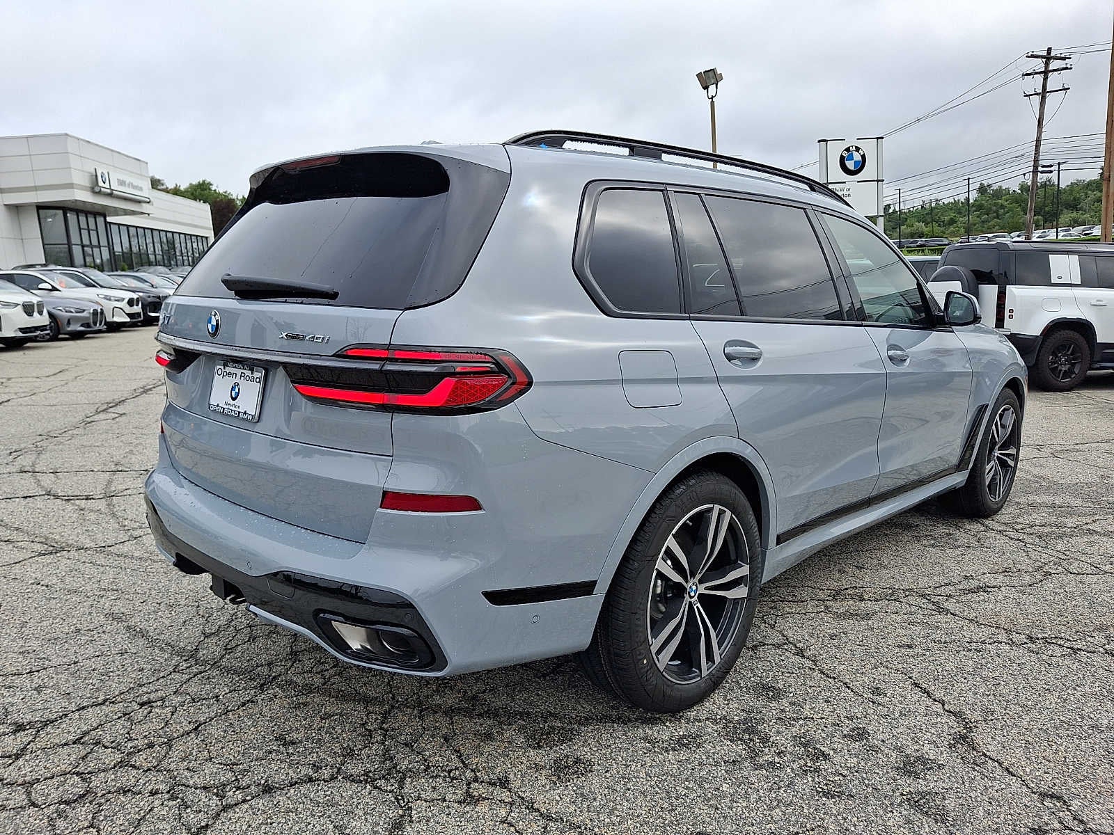 2027 BMW X7 xDrive40i Sports Activity Vehicle