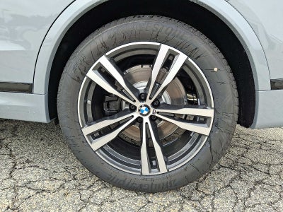 2027 BMW X7 xDrive40i Sports Activity Vehicle