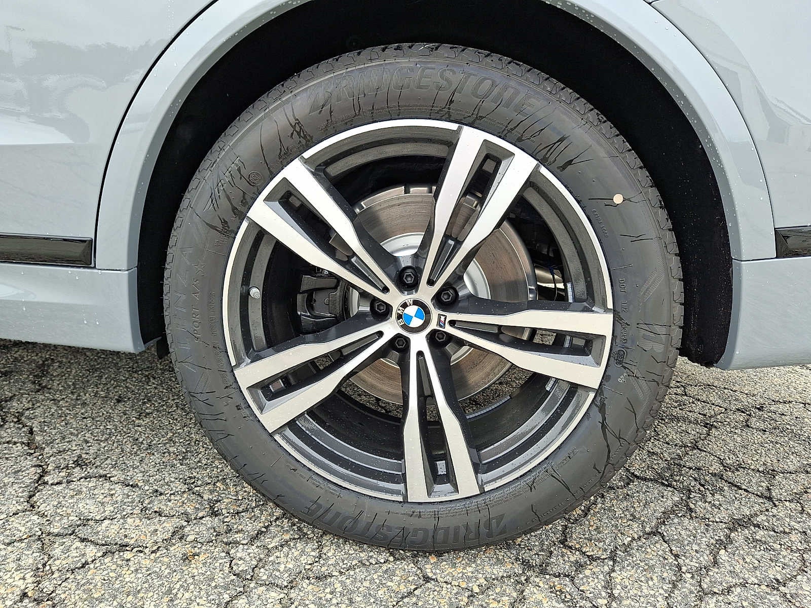 2027 BMW X7 xDrive40i Sports Activity Vehicle