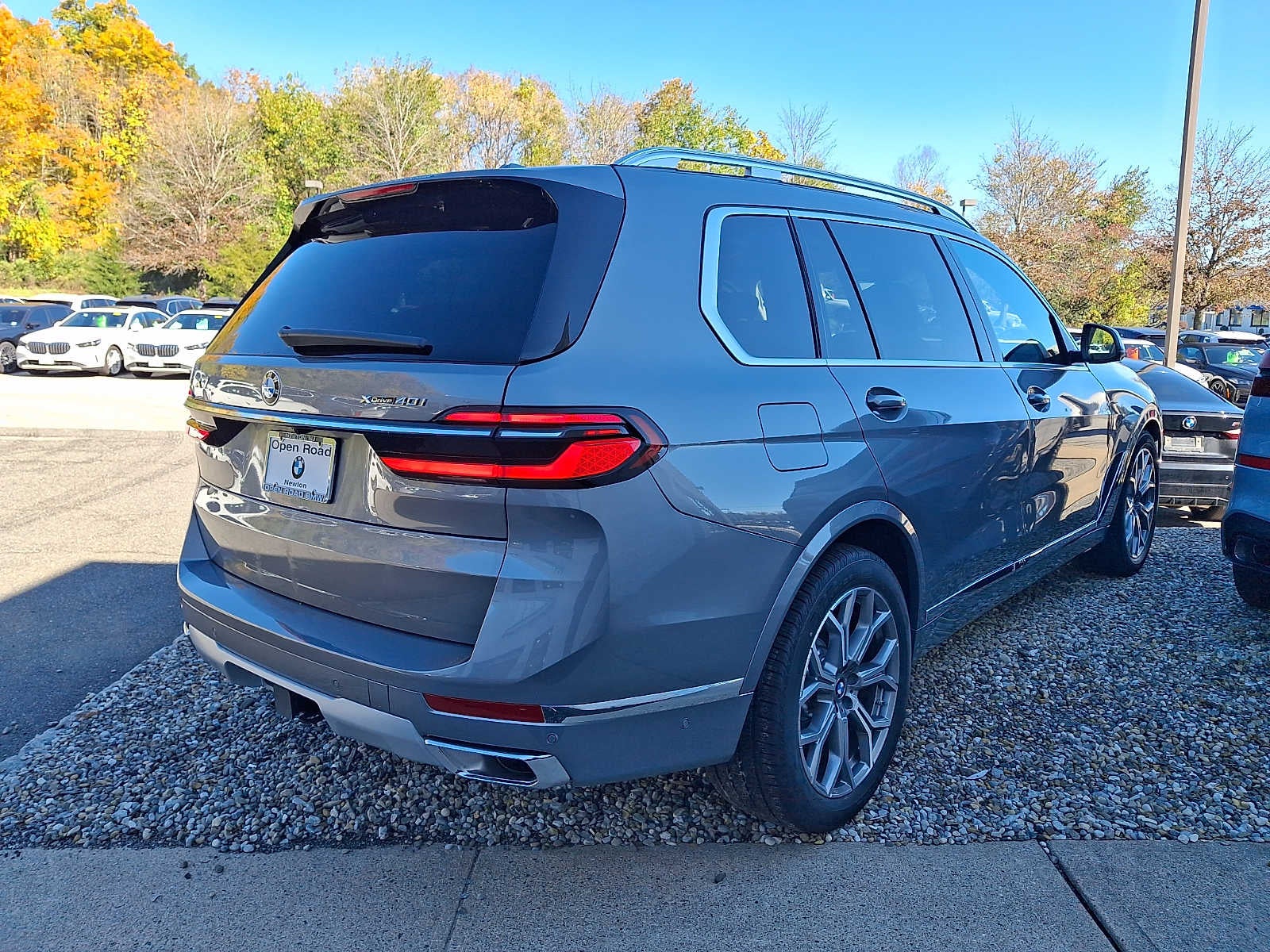 2027 BMW X7 xDrive40i Sports Activity Vehicle