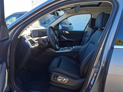 2027 BMW X7 xDrive40i Sports Activity Vehicle