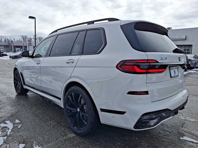 2026 BMW X7 xDrive40i Sports Activity Vehicle