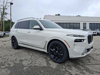 2027 BMW X7 xDrive40i Sports Activity Vehicle