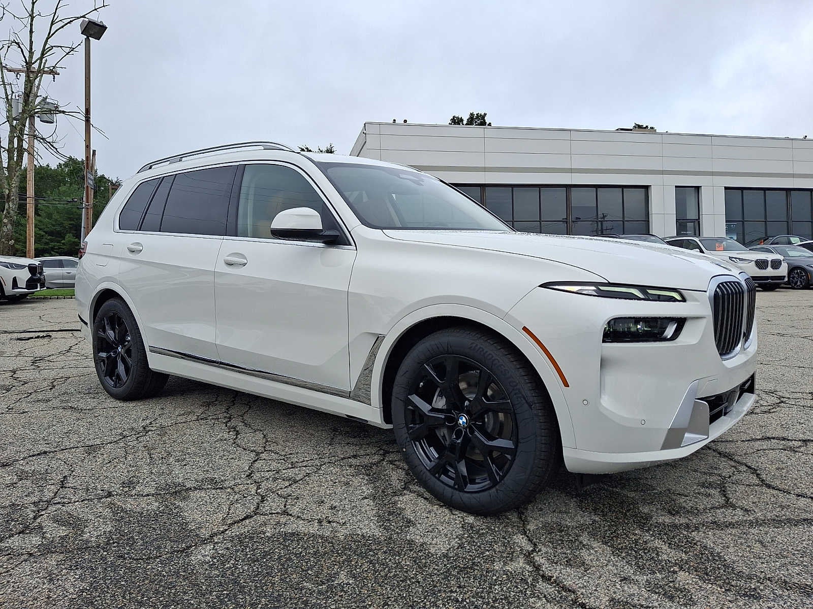 2027 BMW X7 xDrive40i Sports Activity Vehicle