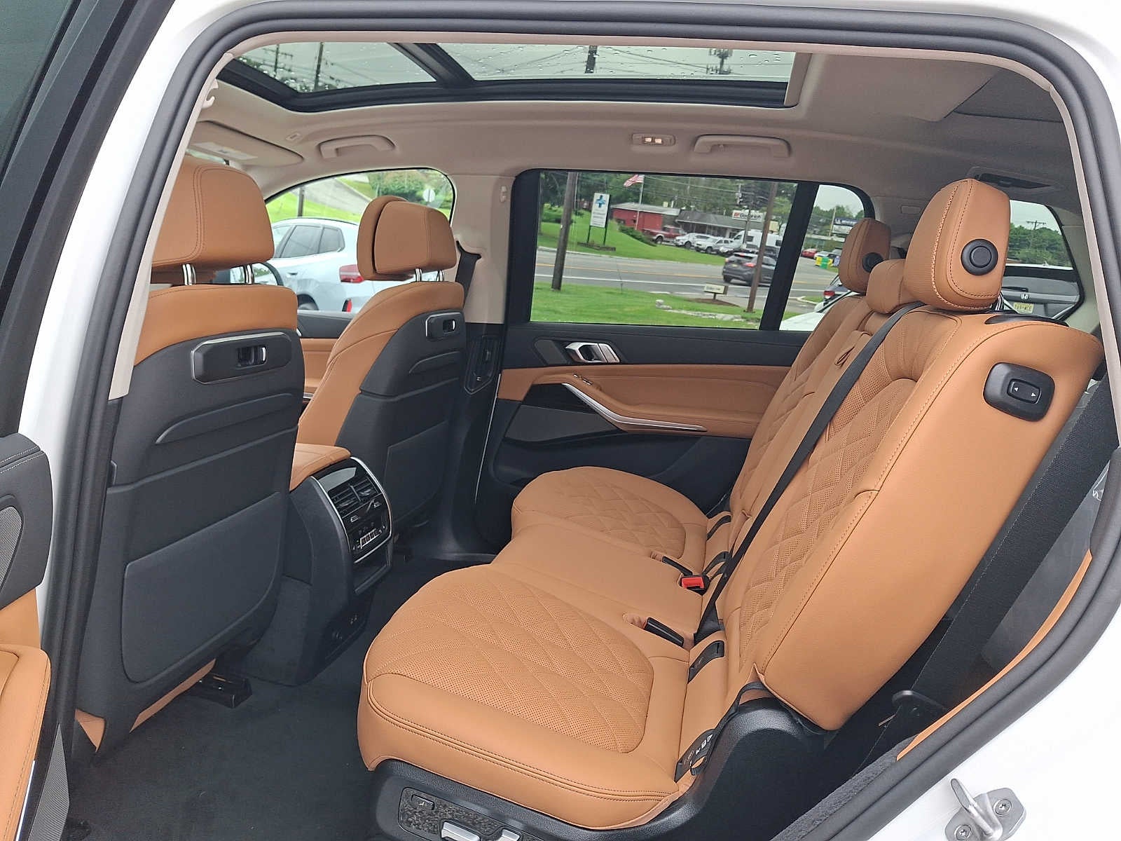 2027 BMW X7 xDrive40i Sports Activity Vehicle