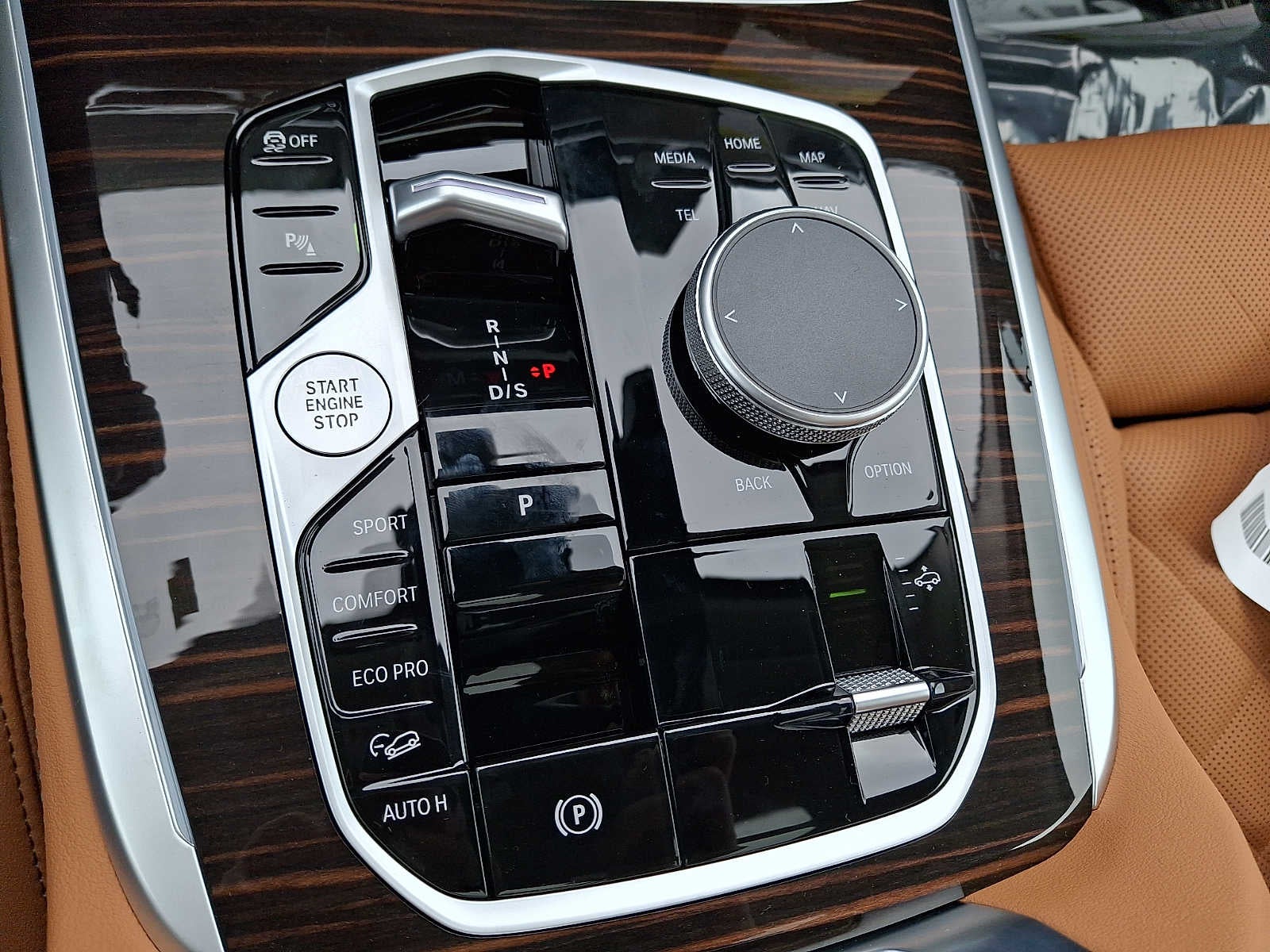 2027 BMW X7 xDrive40i Sports Activity Vehicle