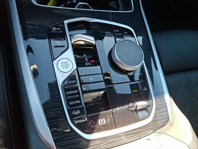 2024 BMW X7 xDrive40i Sports Activity Vehicle