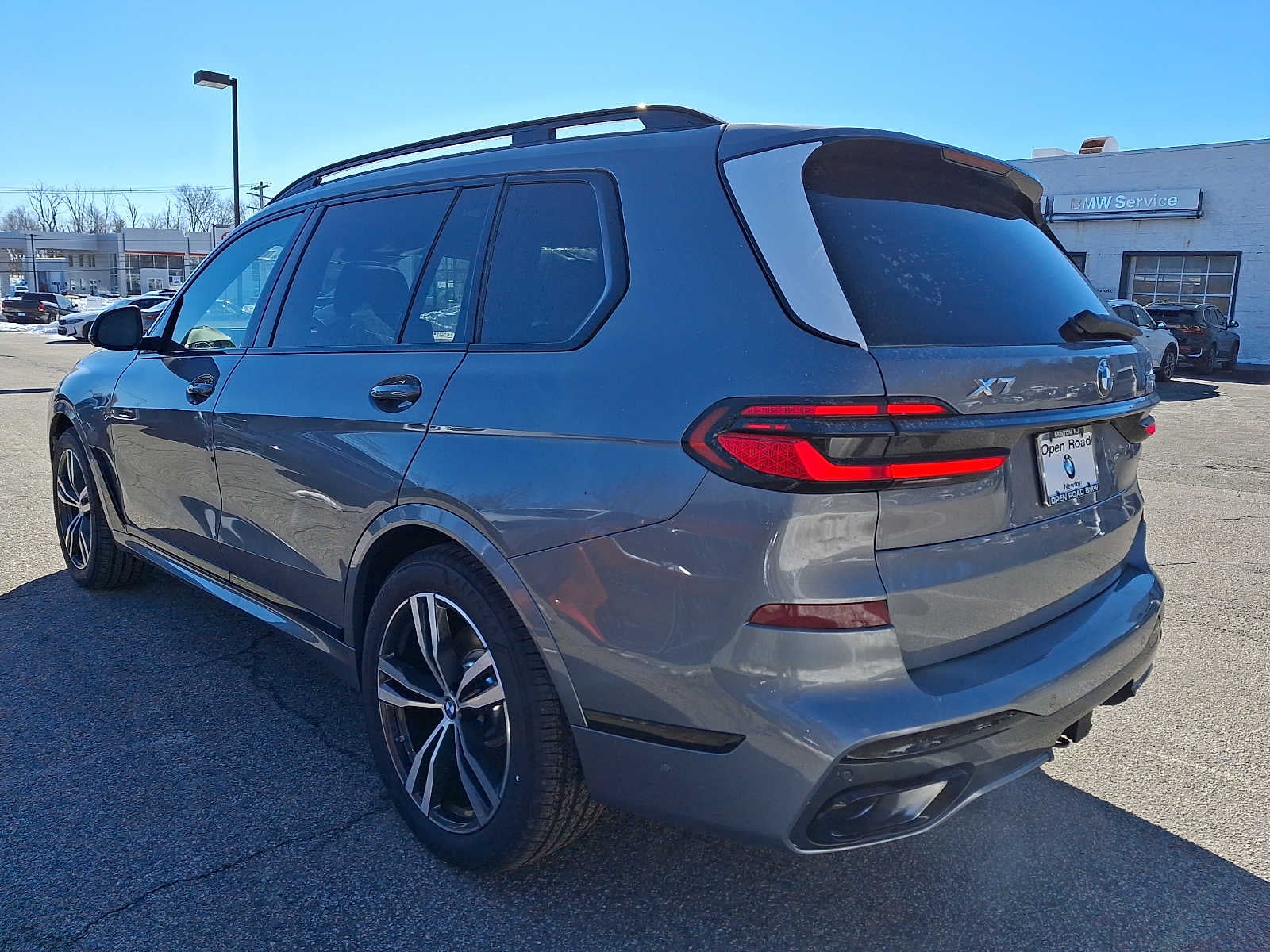 2026 BMW X7 xDrive40i Sports Activity Vehicle
