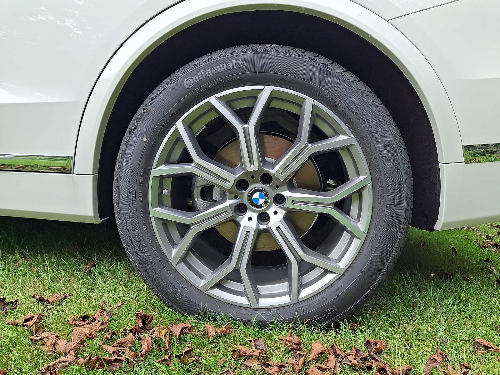 2027 BMW X7 xDrive40i Sports Activity Vehicle