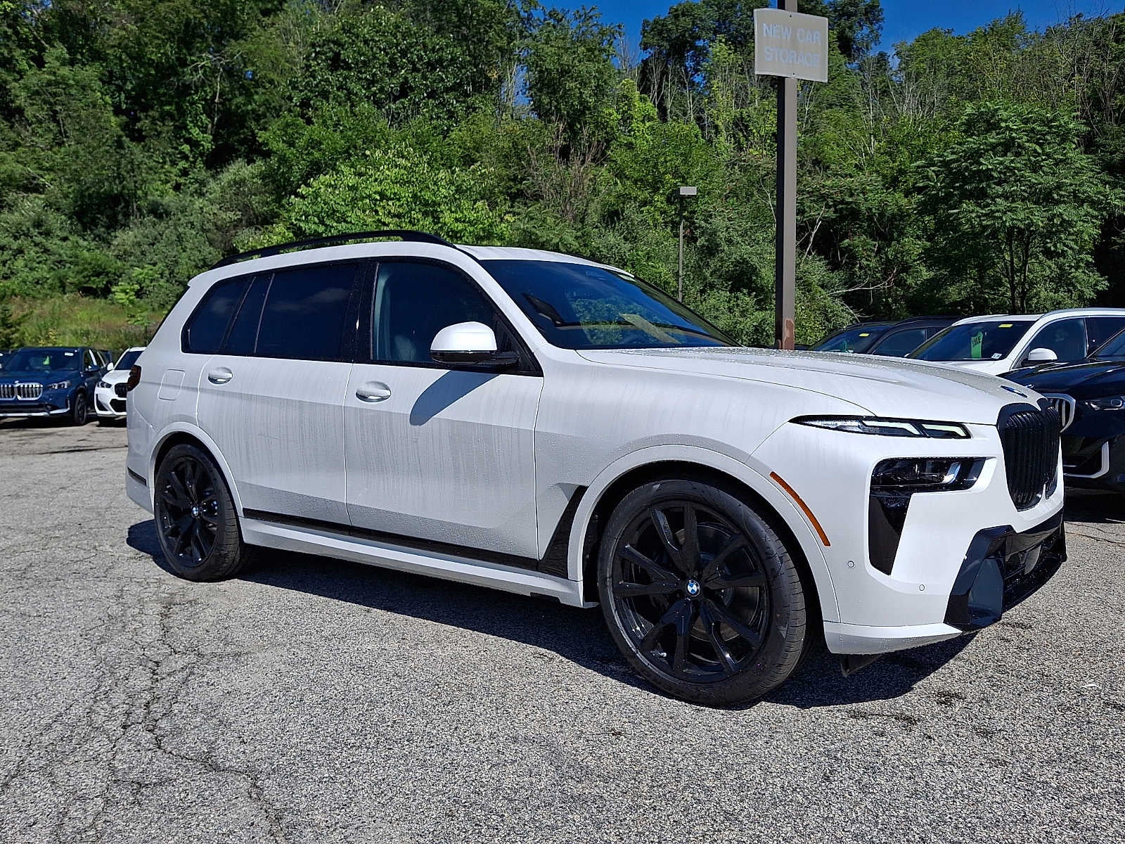 2027 BMW X7 xDrive40i Sports Activity Vehicle