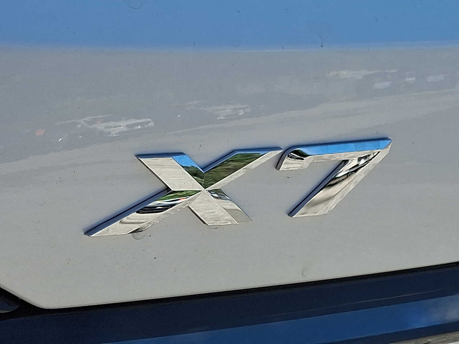 2027 BMW X7 xDrive40i Sports Activity Vehicle