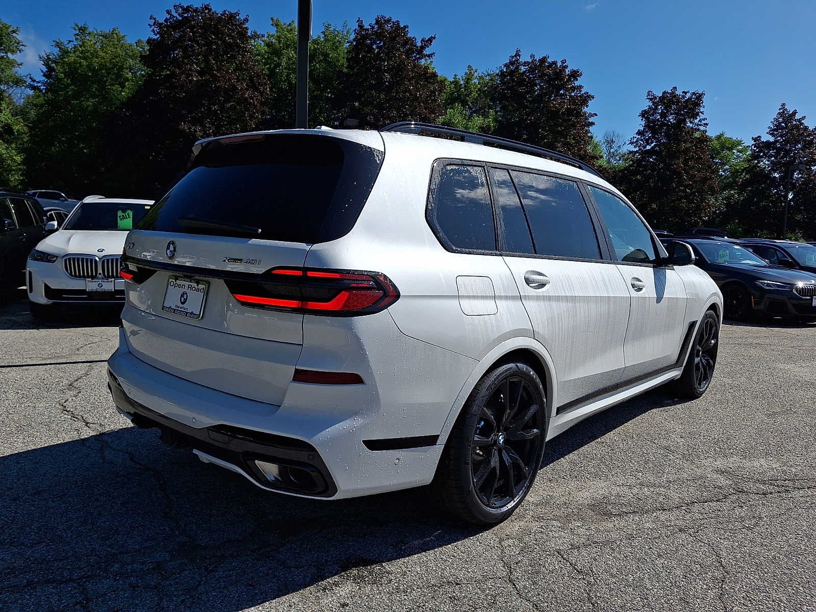 2027 BMW X7 xDrive40i Sports Activity Vehicle
