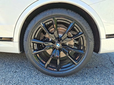 2027 BMW X7 xDrive40i Sports Activity Vehicle