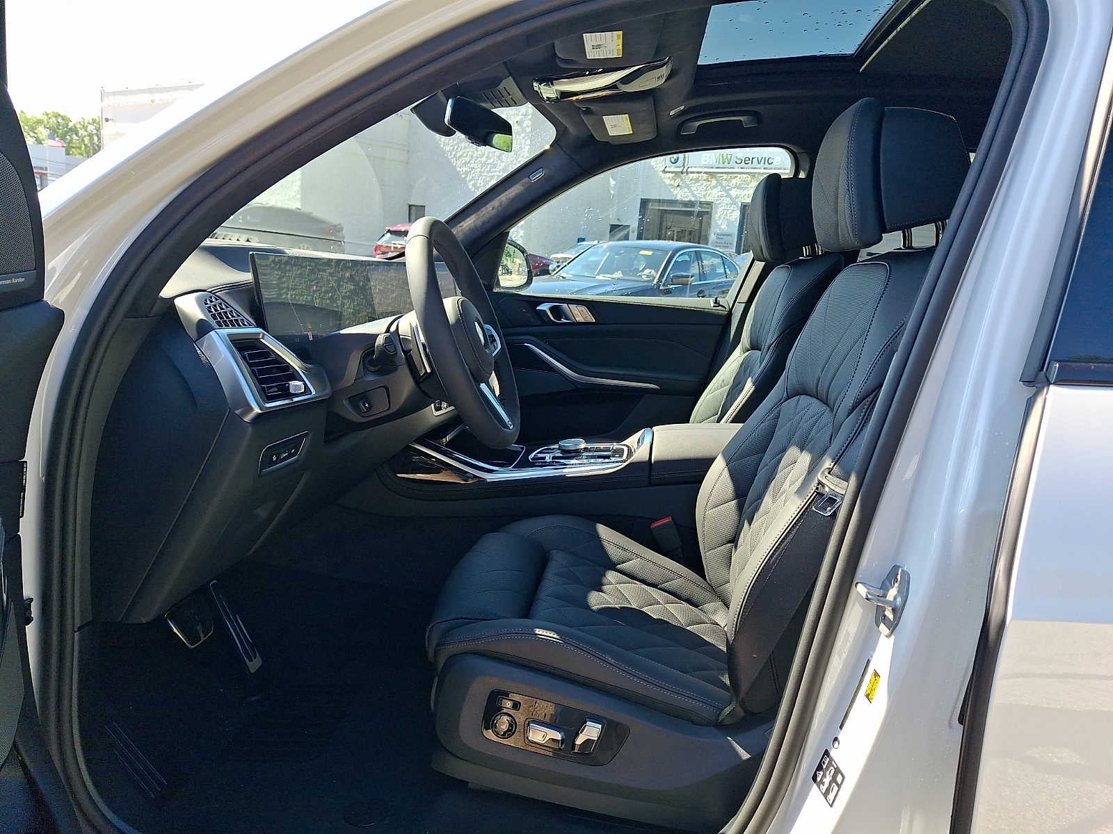 2027 BMW X7 xDrive40i Sports Activity Vehicle