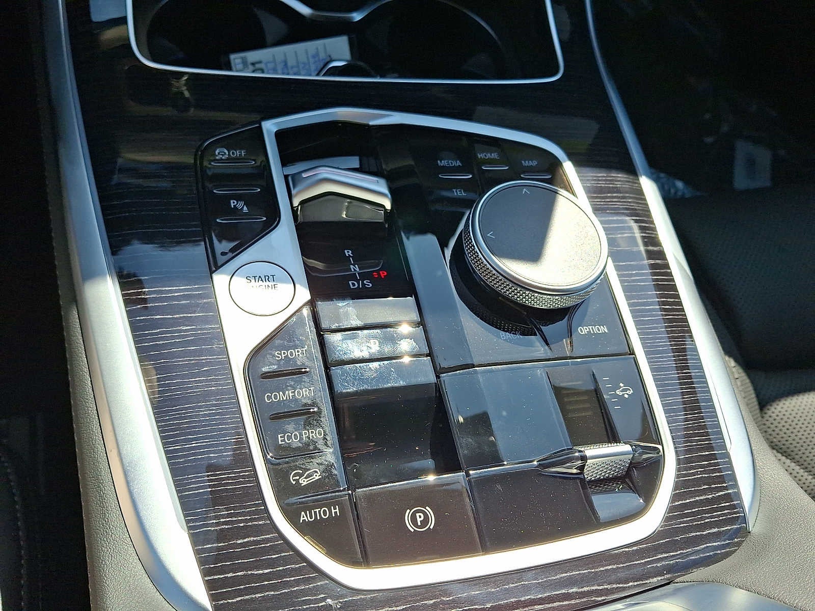 2027 BMW X7 xDrive40i Sports Activity Vehicle