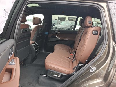 2027 BMW X7 xDrive40i Sports Activity Vehicle