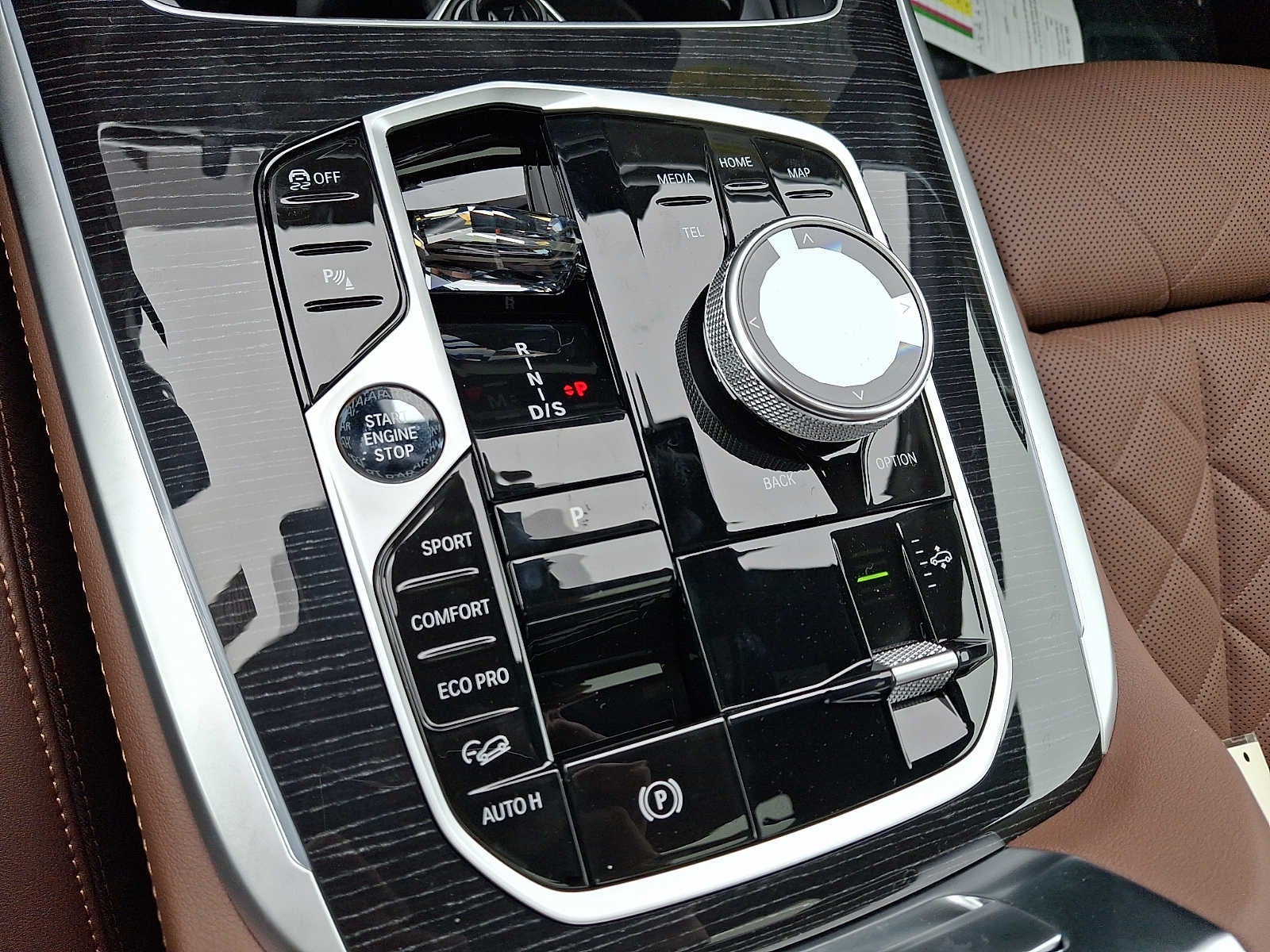 2027 BMW X7 xDrive40i Sports Activity Vehicle