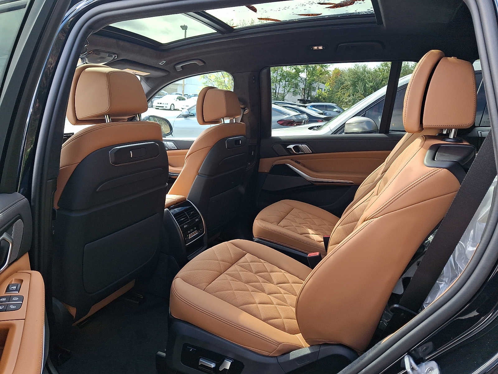 2027 BMW X7 xDrive40i Sports Activity Vehicle