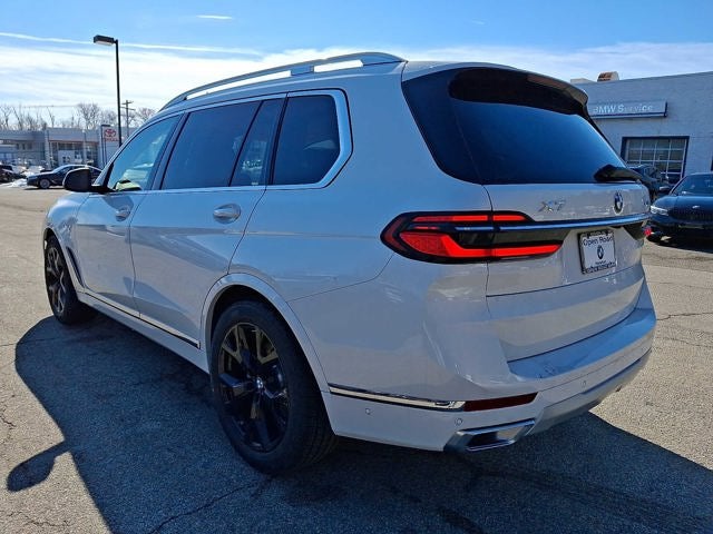 2026 BMW X7 xDrive40i Sports Activity Vehicle