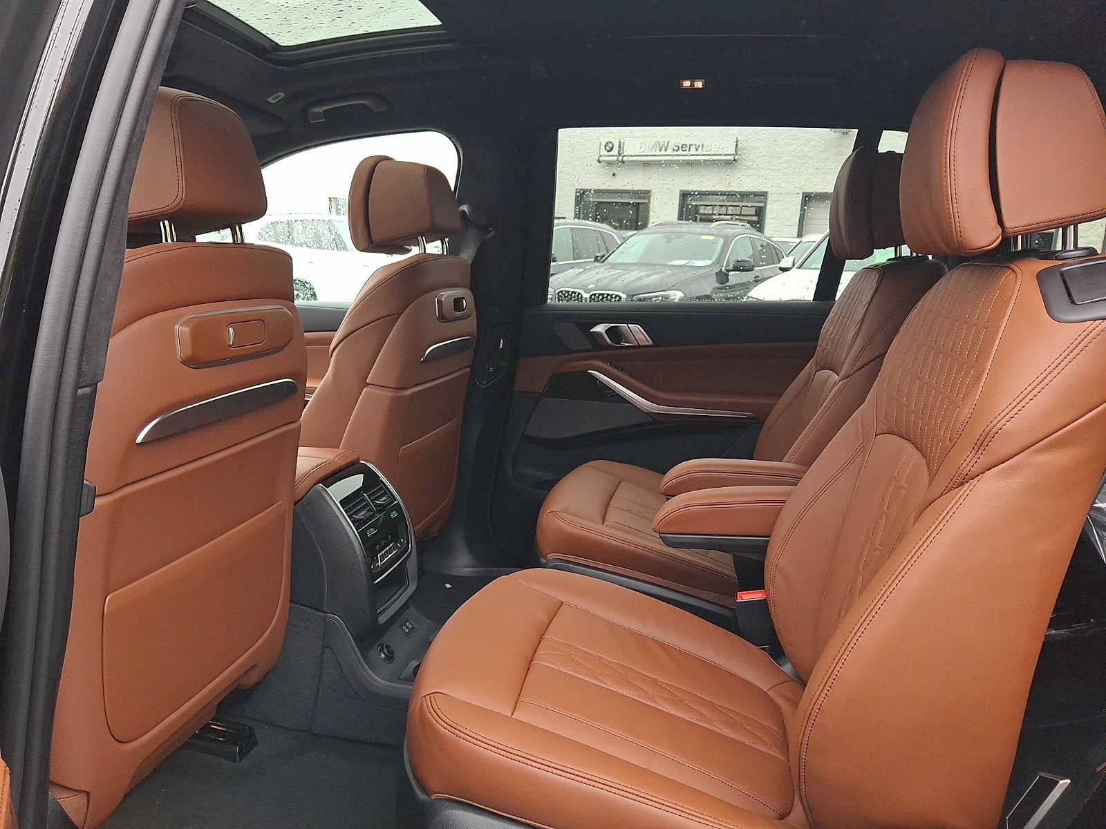 2027 BMW X7 xDrive40i Sports Activity Vehicle