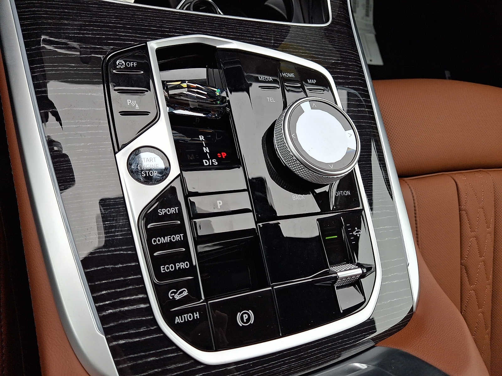 2027 BMW X7 xDrive40i Sports Activity Vehicle