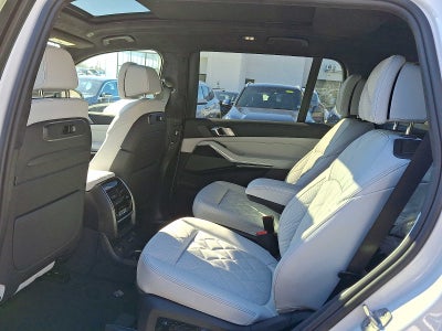 2026 BMW X7 xDrive40i Sports Activity Vehicle