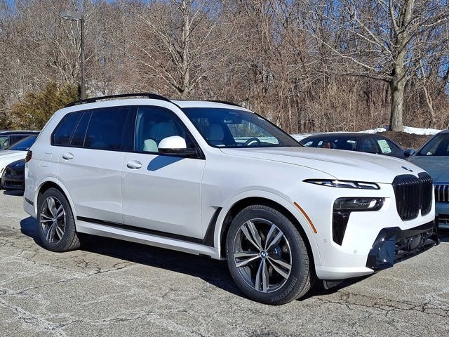 2026 BMW X7 xDrive40i Sports Activity Vehicle