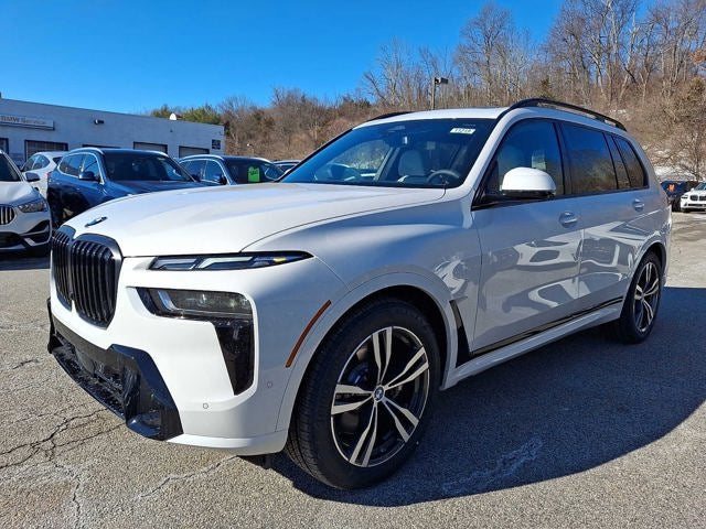 2026 BMW X7 xDrive40i Sports Activity Vehicle