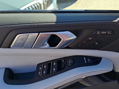 2026 BMW X7 xDrive40i Sports Activity Vehicle