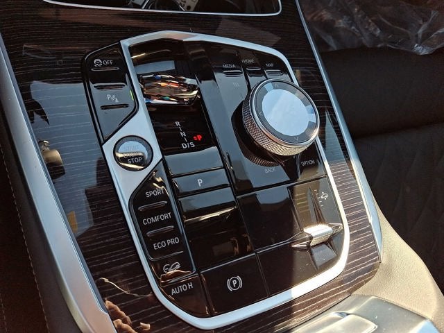 2026 BMW X7 xDrive40i Sports Activity Vehicle