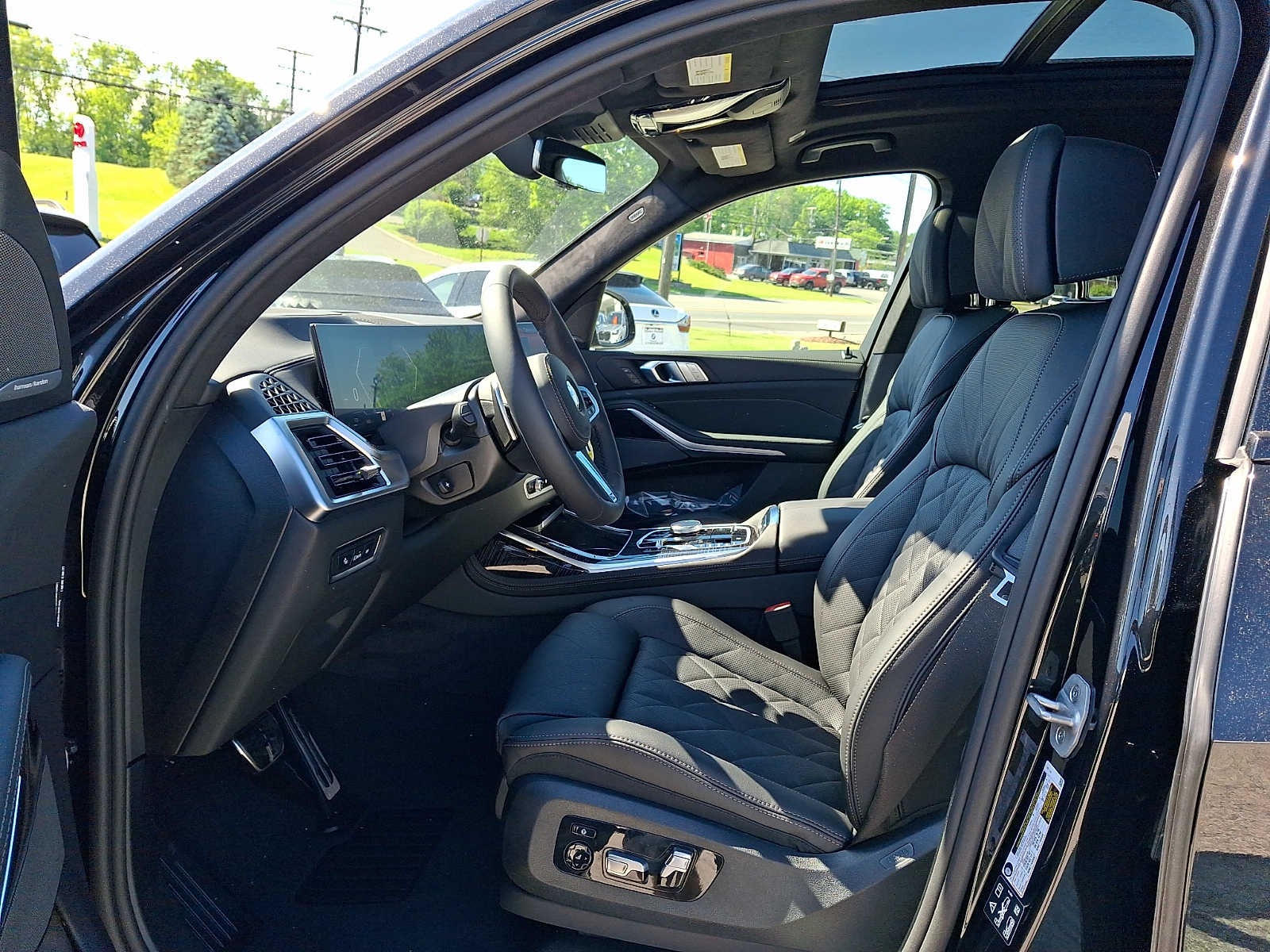 2027 BMW X7 xDrive40i Sports Activity Vehicle
