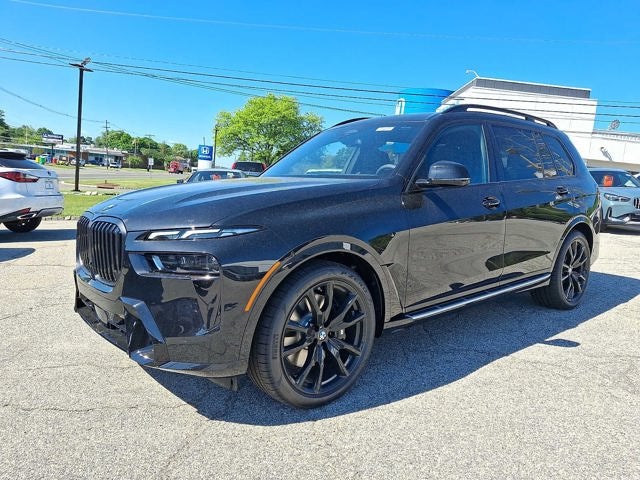 2027 BMW X7 xDrive40i Sports Activity Vehicle