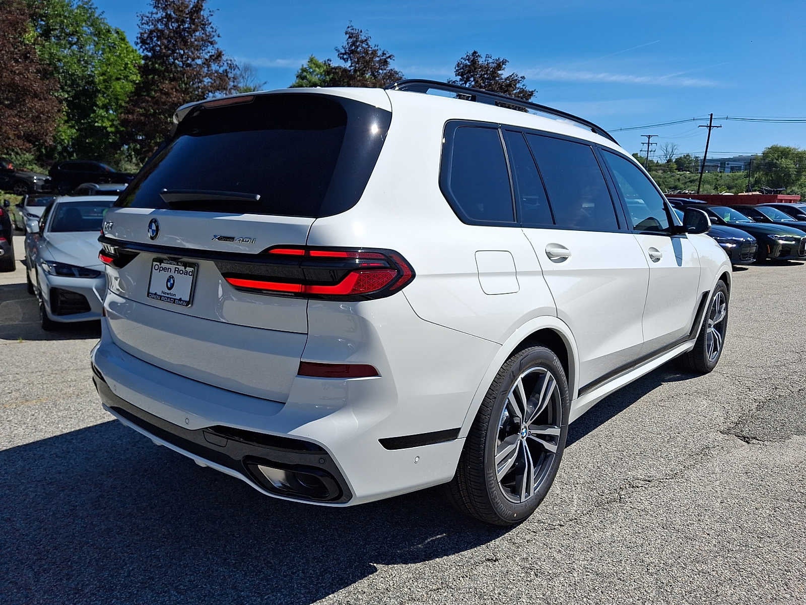 2027 BMW X7 xDrive40i Sports Activity Vehicle